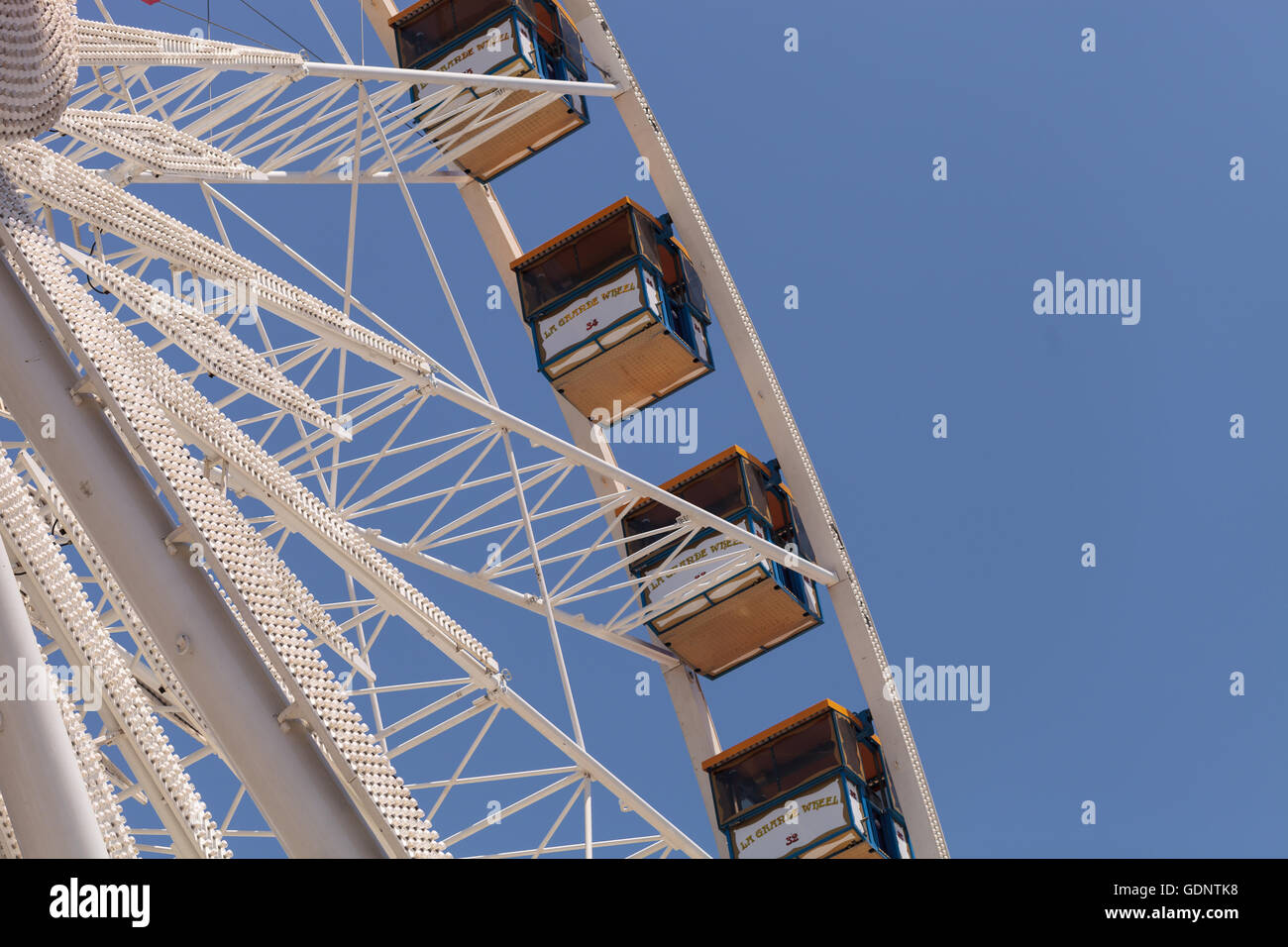 Costa Mesa, CA - le 16 juillet 2016 : Grande roue au Orange County Fair à Costa Mesa, CA le 16 juillet 2016. Usage éditorial uniquement. Banque D'Images