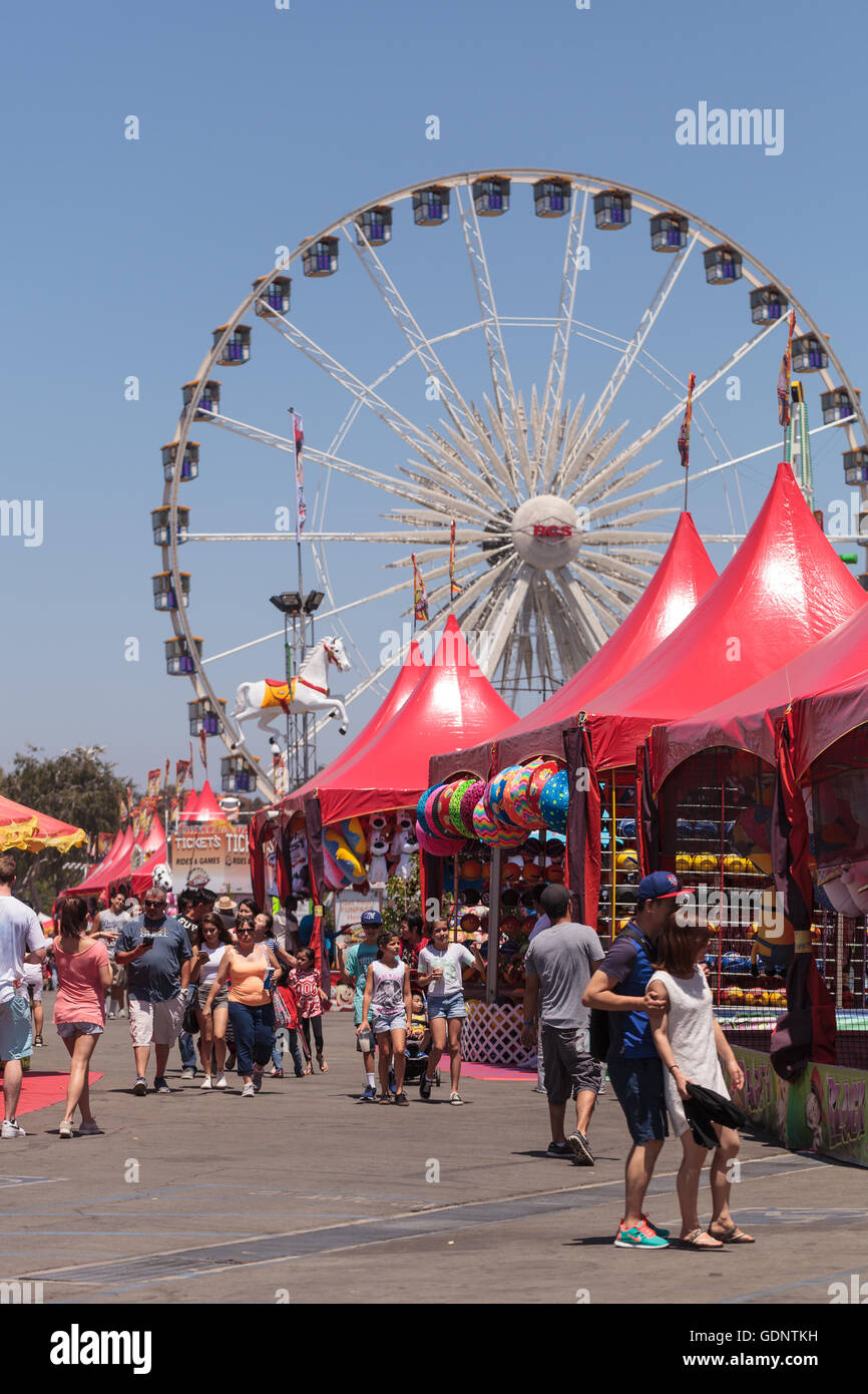 Costa Mesa, CA - le 16 juillet 2016 : Grande roue au Orange County Fair à Costa Mesa, CA le 16 juillet 2016. Usage éditorial uniquement. Banque D'Images