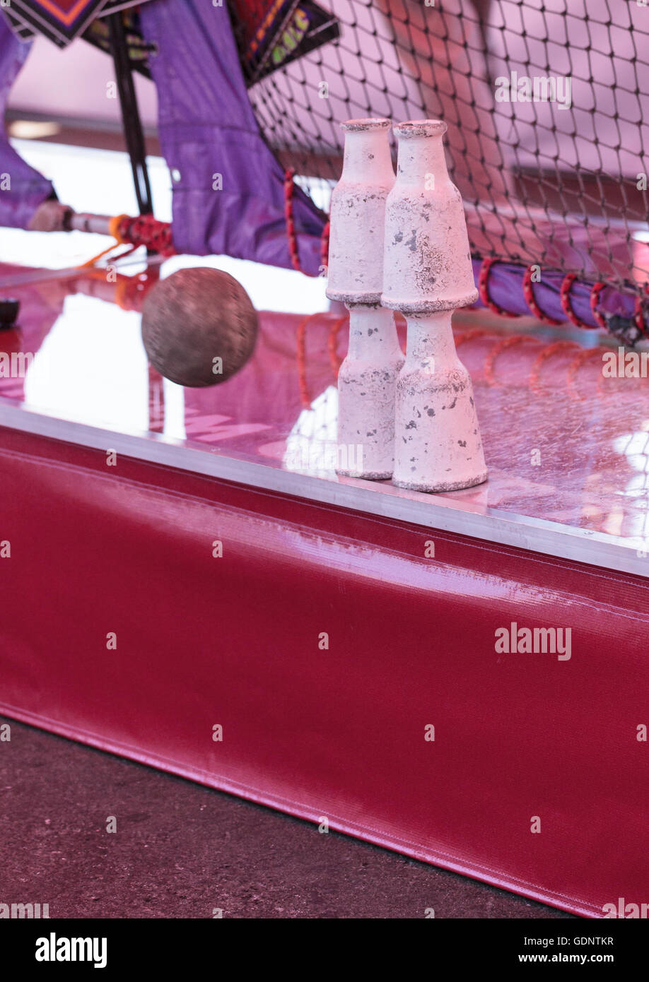 Les broches du carnaval de droite ils sont frappés par balle lors d'une foire. Banque D'Images