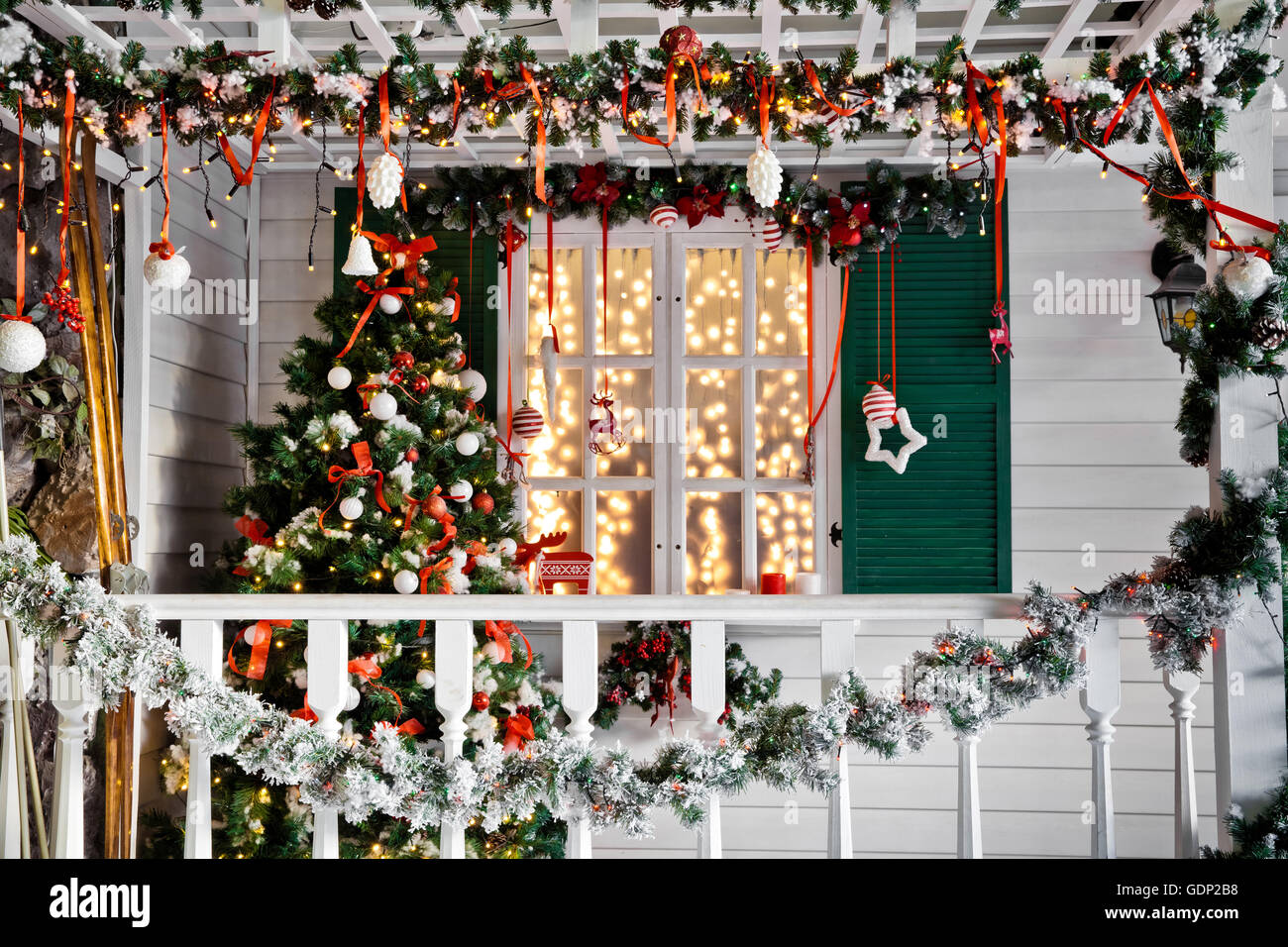 Porche décoré de Noël Banque D'Images