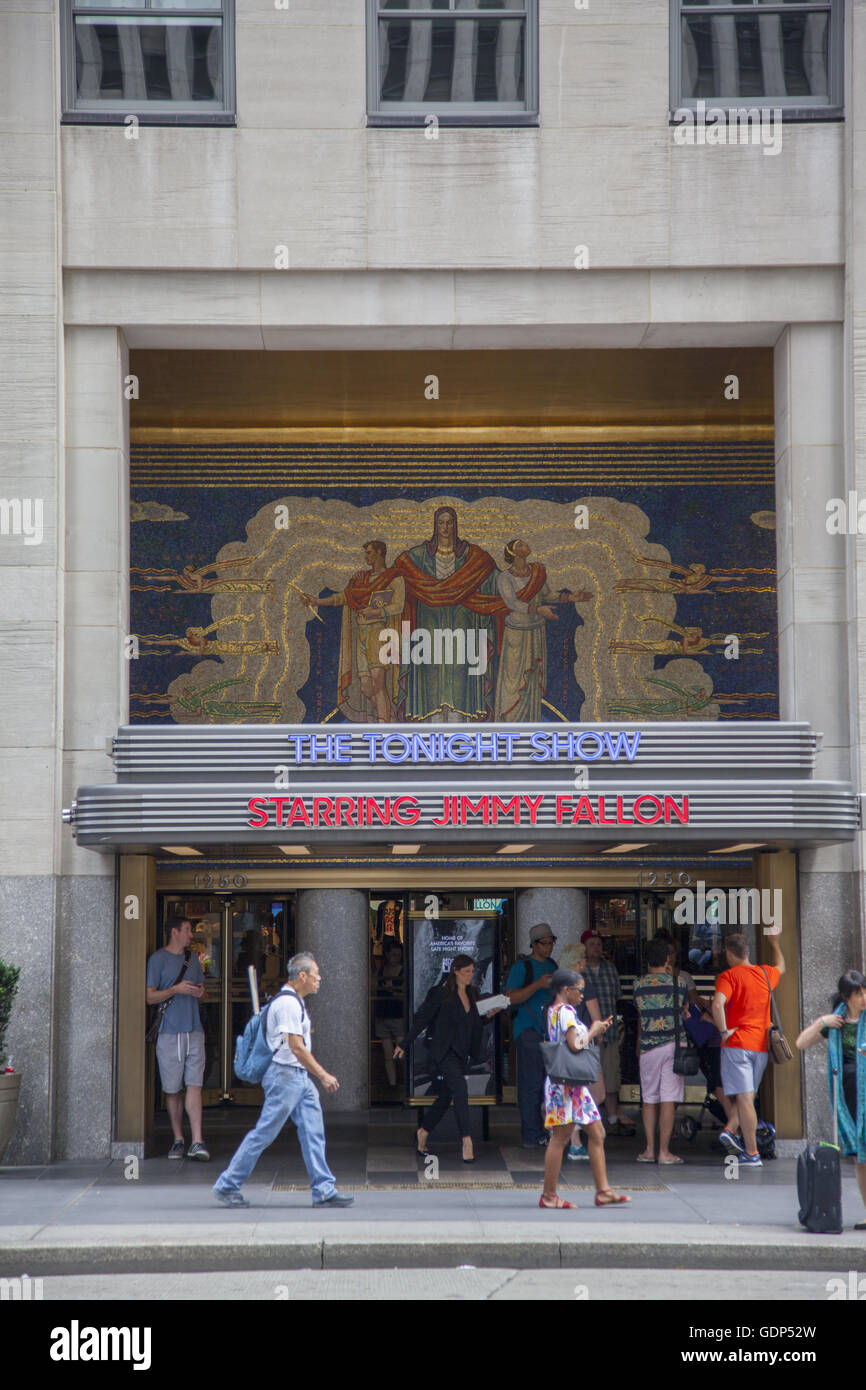 Studios NBC pour l'exposition de ce soir avec Jimmy Fallon le long de la 6e Avenue, du Rockefeller Center de Manhattan, New York. Banque D'Images