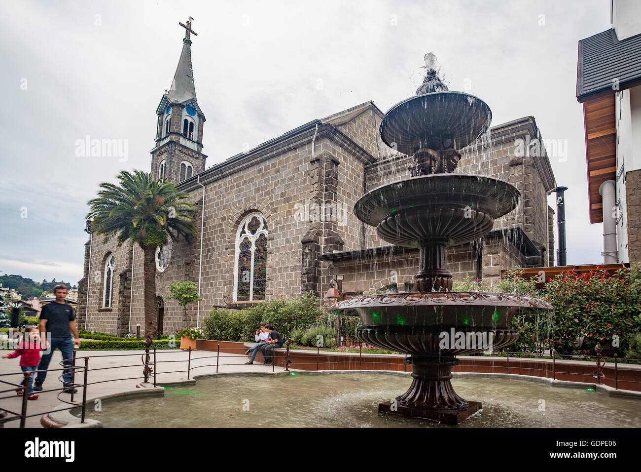 Fontaine Saint Pierre Église Brésil Gramado Banque D'Images