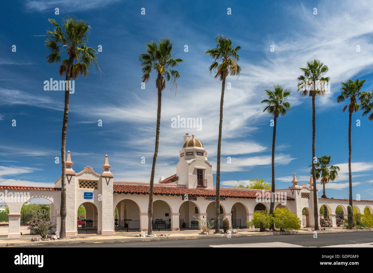 Railroad Depot et centre d'accueil, le style colonial revival espagnol, AJO, Arizona, USA Banque D'Images