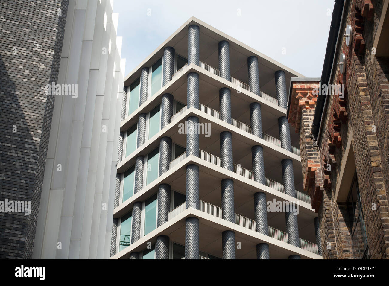Mélange d'architecture ancienne et nouvelle à l'un carré Pancras King's Cross Londres Banque D'Images