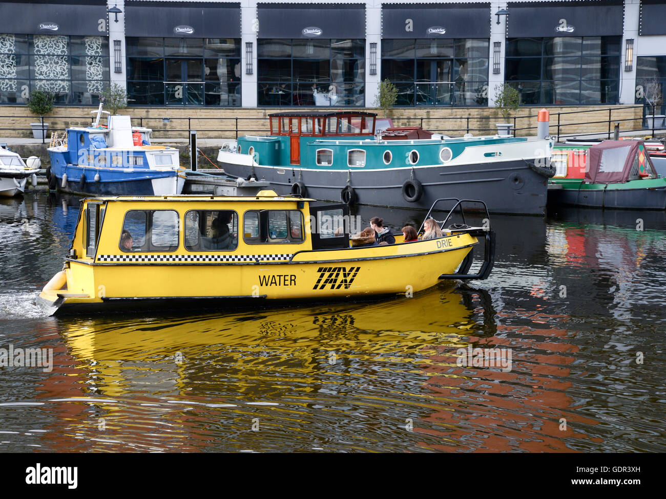 Rivière de taxi à Leeds Banque D'Images