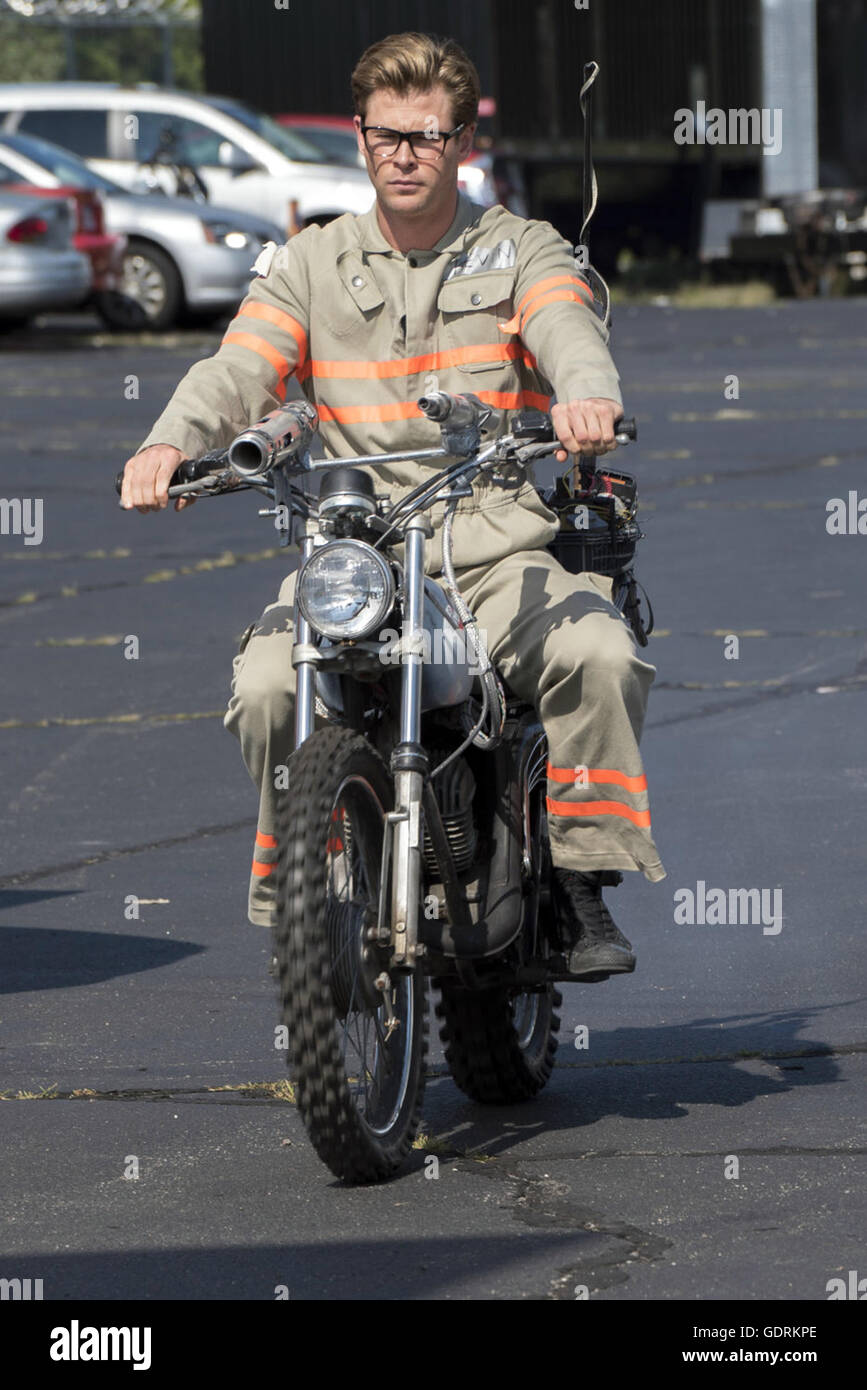 Ghostbusters est une comédie surnaturelle et un redémarrage de la franchise Ghostbusters. Il est réalisé par Paul Feig et écrit par Katie Dippold et Feig. Cette photo est pour un usage éditorial uniquement et est l'auteur de la société film et/ou le photographe attribué par le film ou la société de production et ne peut être reproduite que par des publications dans le cadre de la promotion du film ci-dessus. Un crédit obligatoire pour l'entreprise de film est nécessaire. Le photographe devrait également être portés lorsqu'il est connu. Banque D'Images