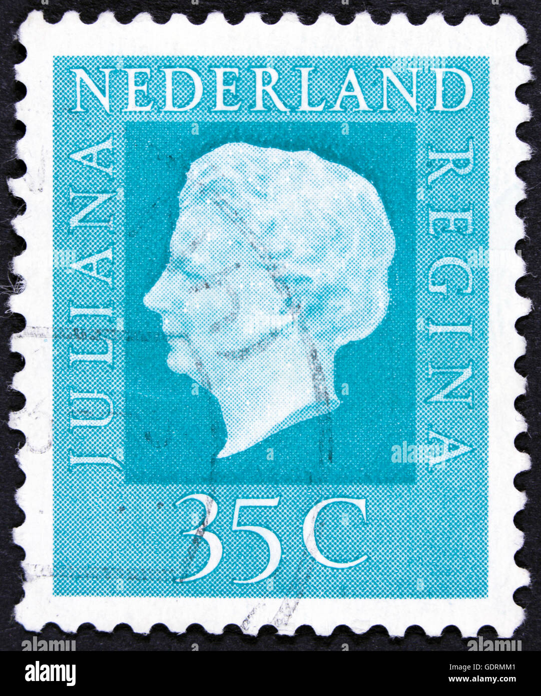 Pays-bas - circa 1969 : timbre imprimé aux Pays-Bas montre portrait de reine des Pays-Bas Juliana avec l'inscrip Banque D'Images