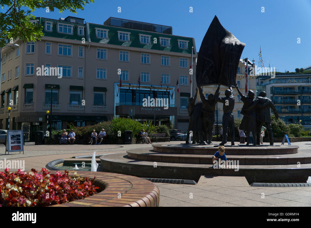 Statue de libération est une fonction de la liberté de Jersey de l'occupation allemande pendant la seconde guerre mondiale. Banque D'Images