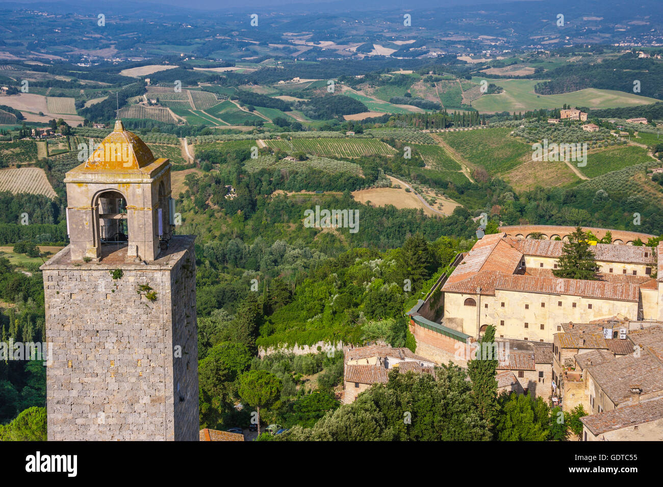 Ville de San Gimignano et paysage, panorama, vue de Torre Grosso,Toscane, Italie Banque D'Images