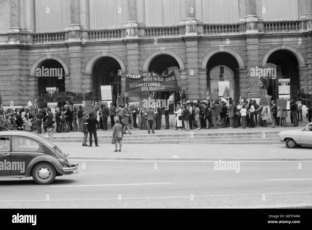 Protestation contre la guerre du Vietnam à Augsbourg, 1966 Banque D'Images