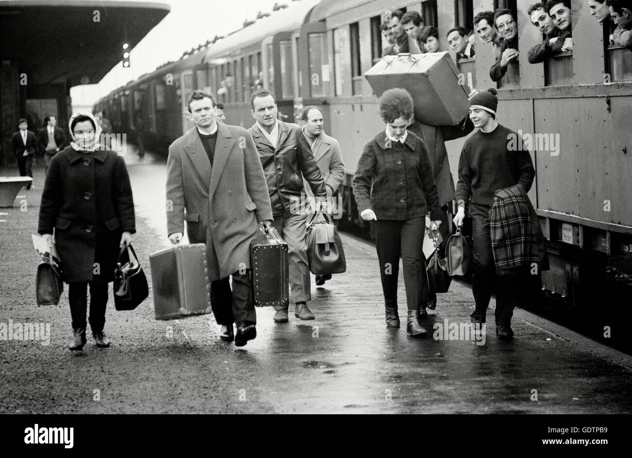 A propos de 360000 Italiens en Allemagne et beaucoup d'entre eux prennent leur temps de vacances pour visiter la famille restée en Italie. Banque D'Images