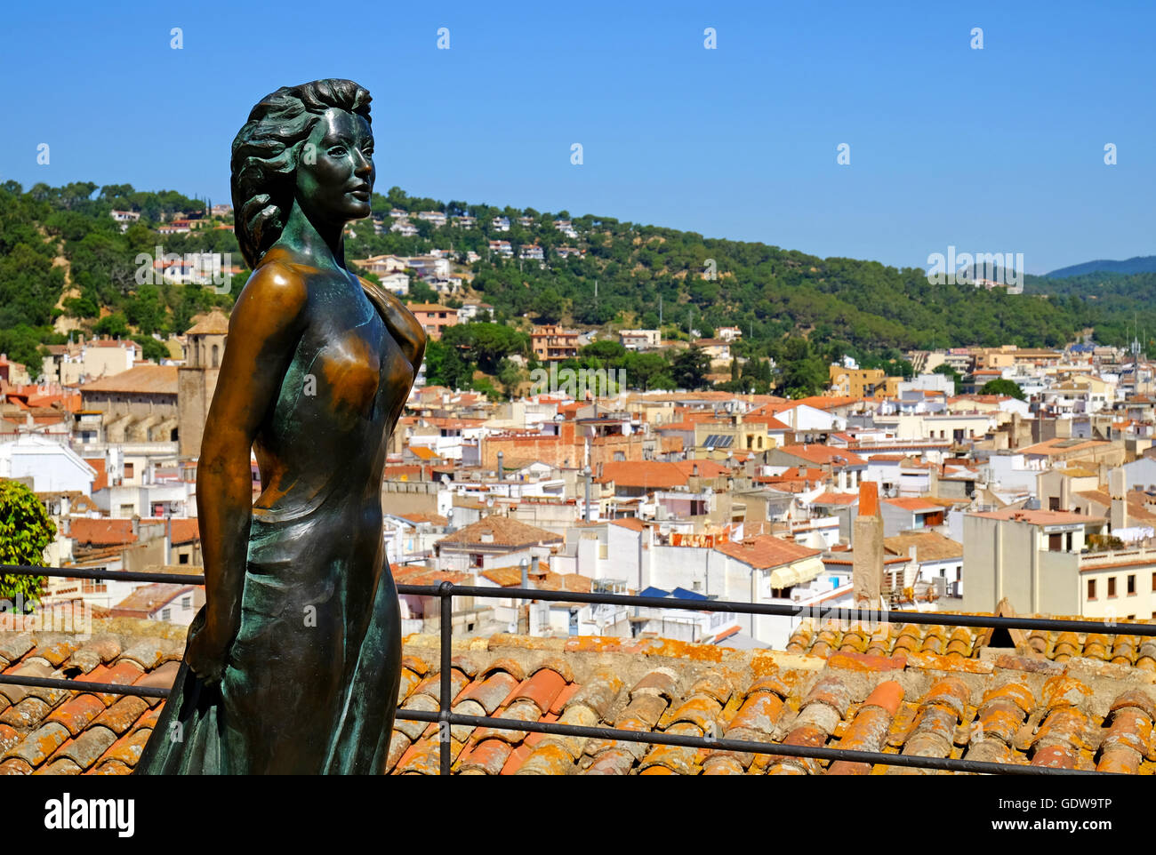 Statue d'Ava Gardner à Tossa de Mar, Espagne, comme Pandora ' ' la femme qu'elle a joué dans le film ' Pandora et le Hollandais Volant '. Banque D'Images