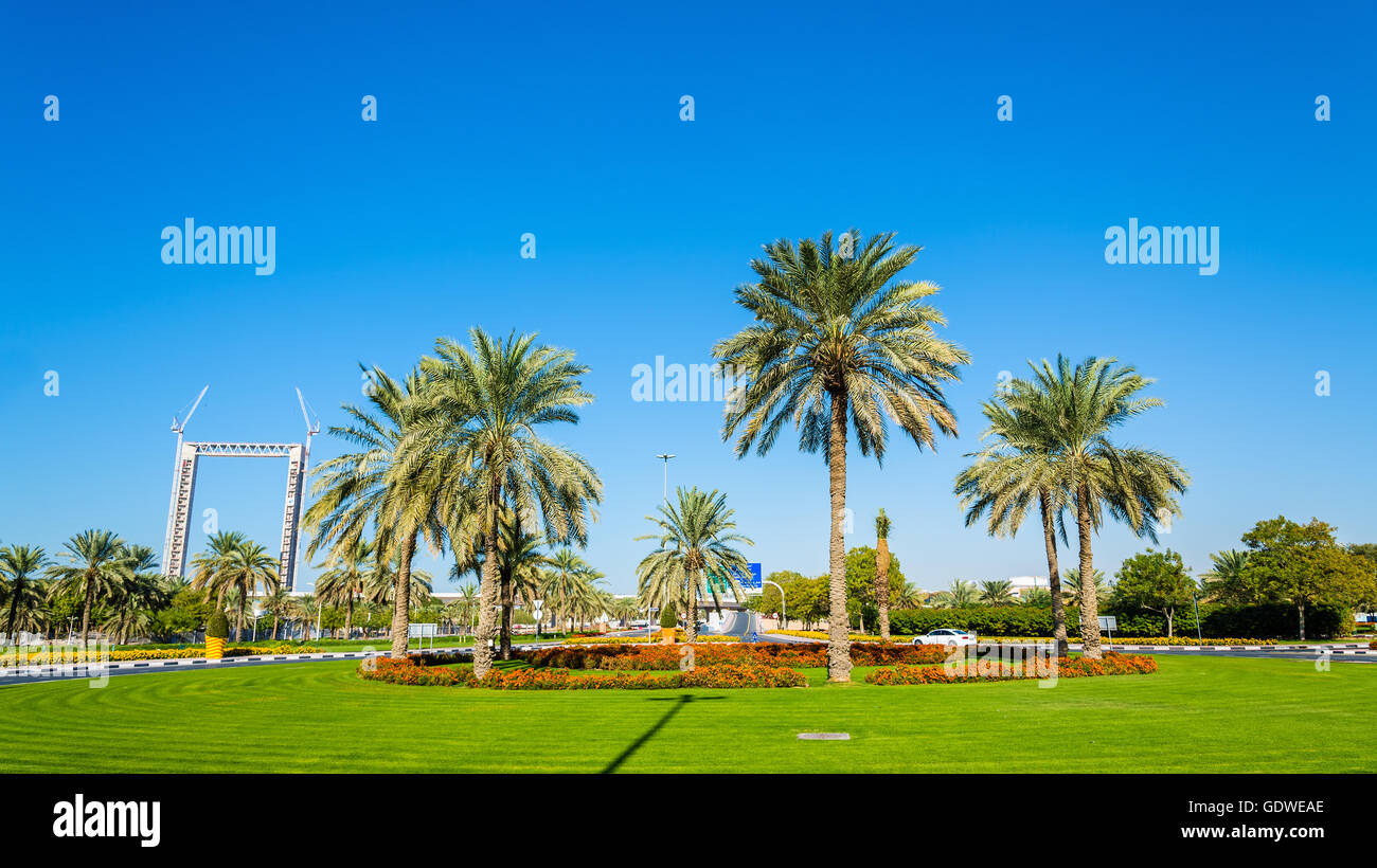 Rond-point de Zabeel district de DUBAÏ, ÉMIRATS ARABES UNIS Banque D'Images