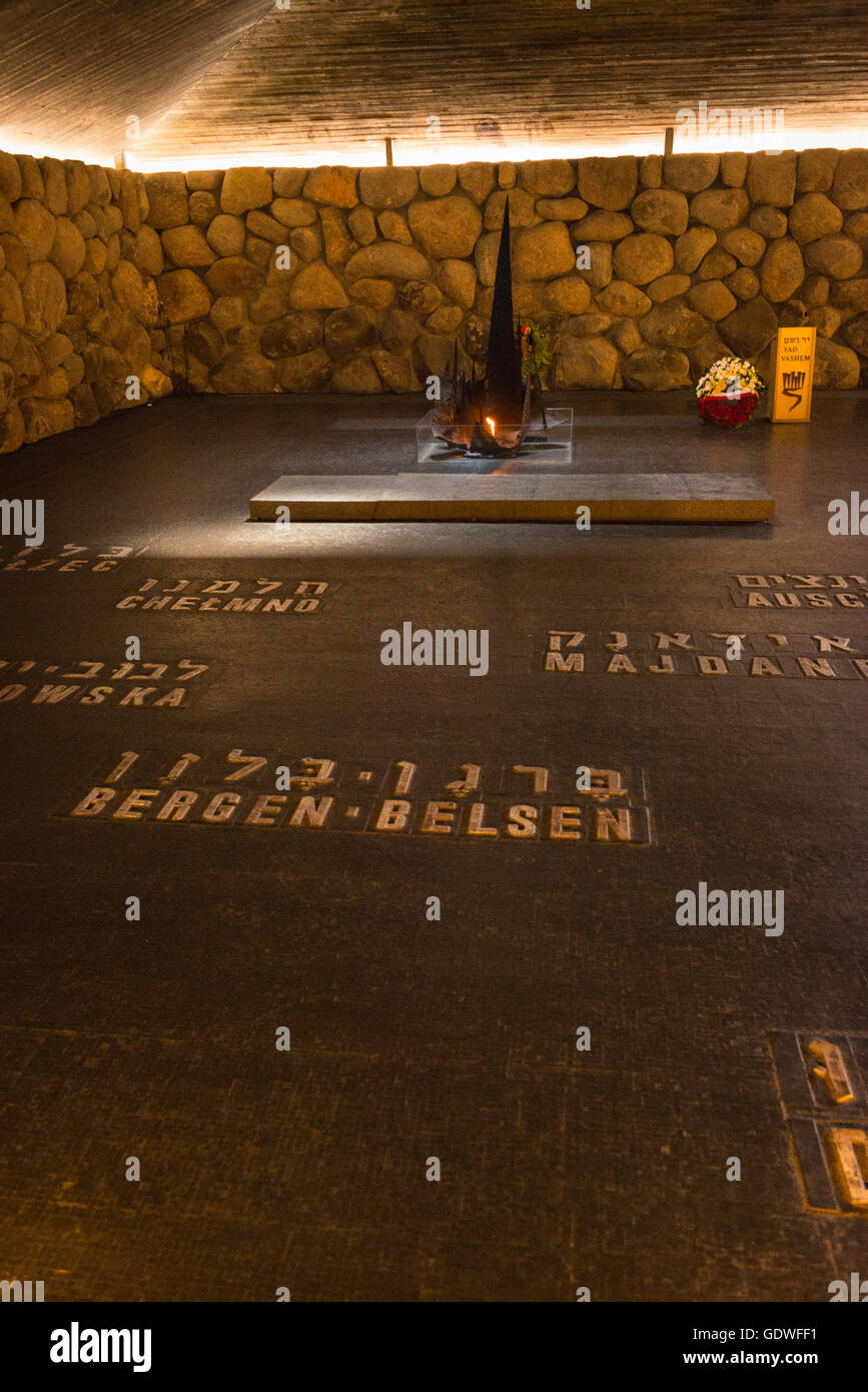 Mont Herzl de Jérusalem Israël Yad Vashem Salle du Souvenir pour ceux qui ont péri dans les camps de concentration 22 Bergen Belsen Banque D'Images