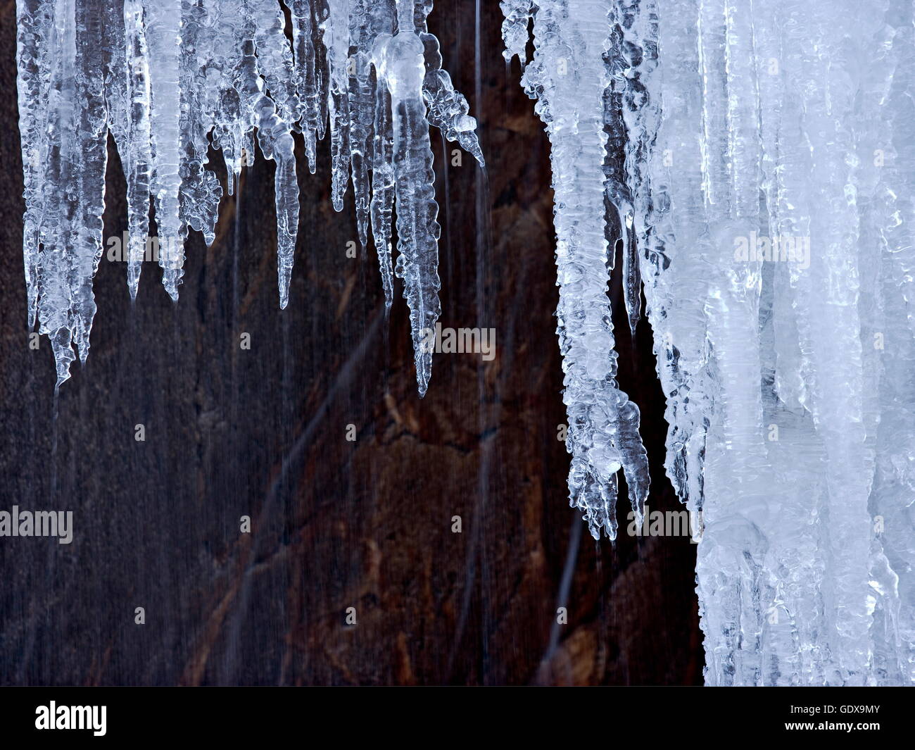 Géographie / billet, de l'eau, des sculptures en glace naturelle en hiver, Mont-Blanc, Chamonix, France,-Additional-Rights Clearance-Info-Not-Available Banque D'Images