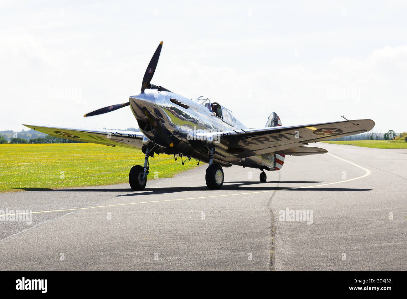 Curtiss P-40 Warhawk est un monomoteur américain, un siège tout en métal, et de chasse que d'attaque au sol première fle Banque D'Images