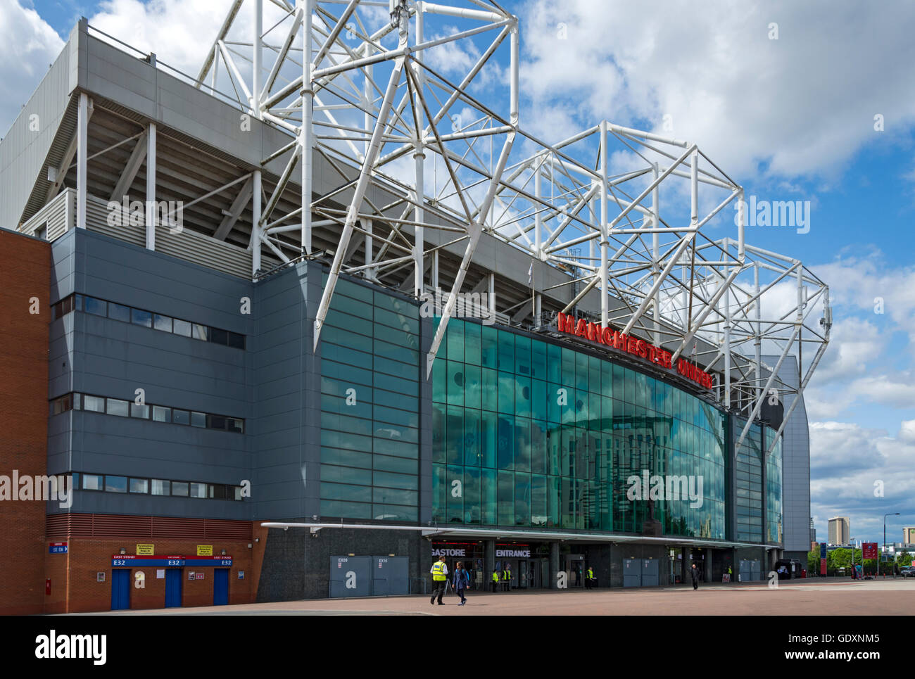 Le stade de football de Manchester United, Old Trafford, Manchester, Angleterre, Royaume-Uni. Banque D'Images