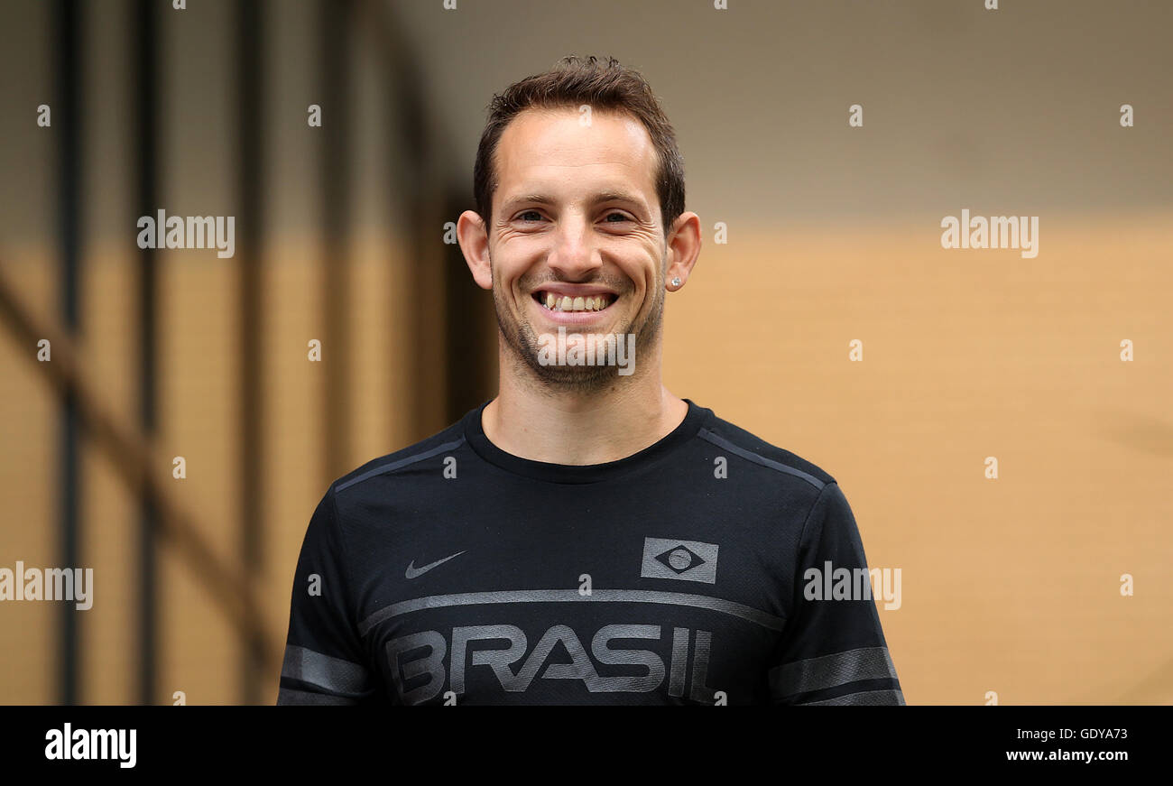 Renaud Lavillenie pose avant la conférence de presse à l'hôtel Grange Tower Bridge Hotel, Londres. ASSOCIATION DE PRESSE Photo. Photo date : Jeudi 21 Juillet, 2016. Voir l'histoire de Londres. ATHLÉTISME PA Crédit photo doit se lire : Steven Paston/PA Wire. Banque D'Images