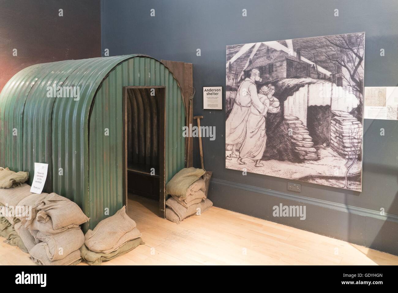 Musée du Palais des peuples à Glasgow : British standard abri Anderson à l'abri de la Seconde Guerre mondiale, l'utilisation dans le monde entier | 23.5.2016 Banque D'Images