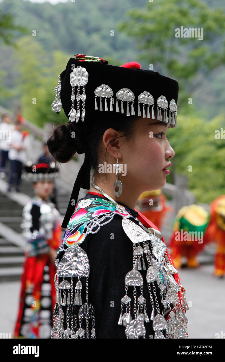Vue latérale d'une vinaigrette dans Denghan Femme Folk Village Miao , Hunan. Chine Banque D'Images