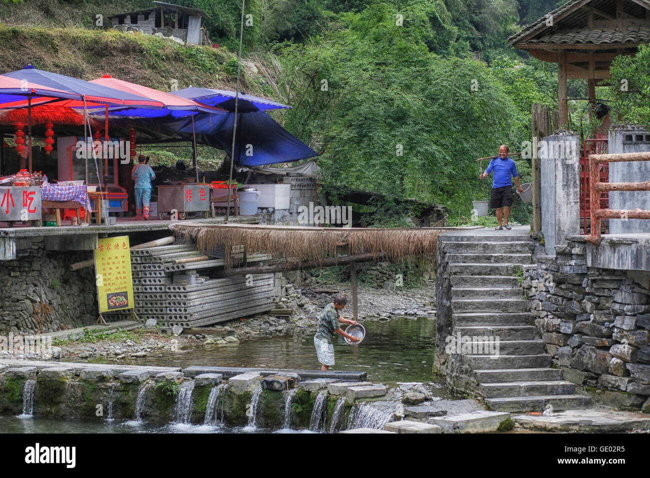 Voir des petits village Miao de Dehang, Hunan, Chine Banque D'Images