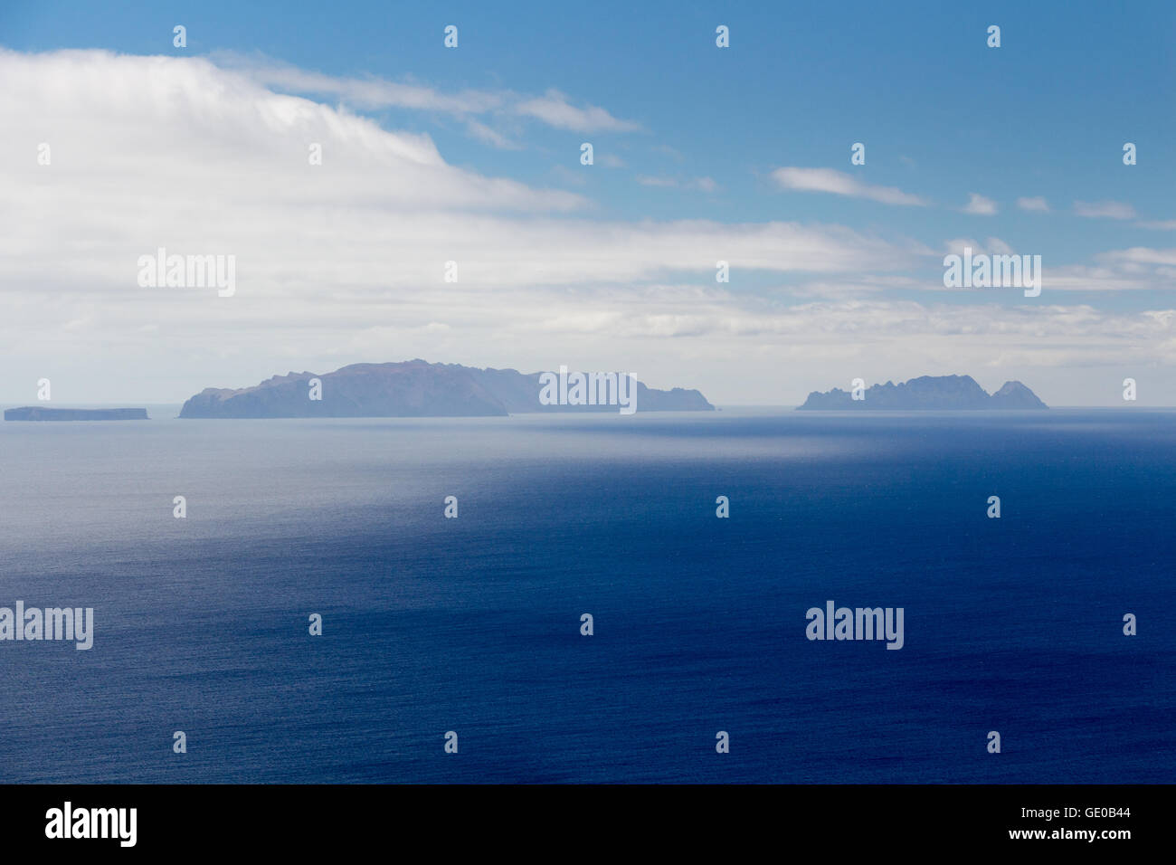 Ilhas Desertas (îles) dans l'est de Madère, nommé Chao, et Deserta Grande Bugio, voir de Machico, Madeira, Portugal Banque D'Images