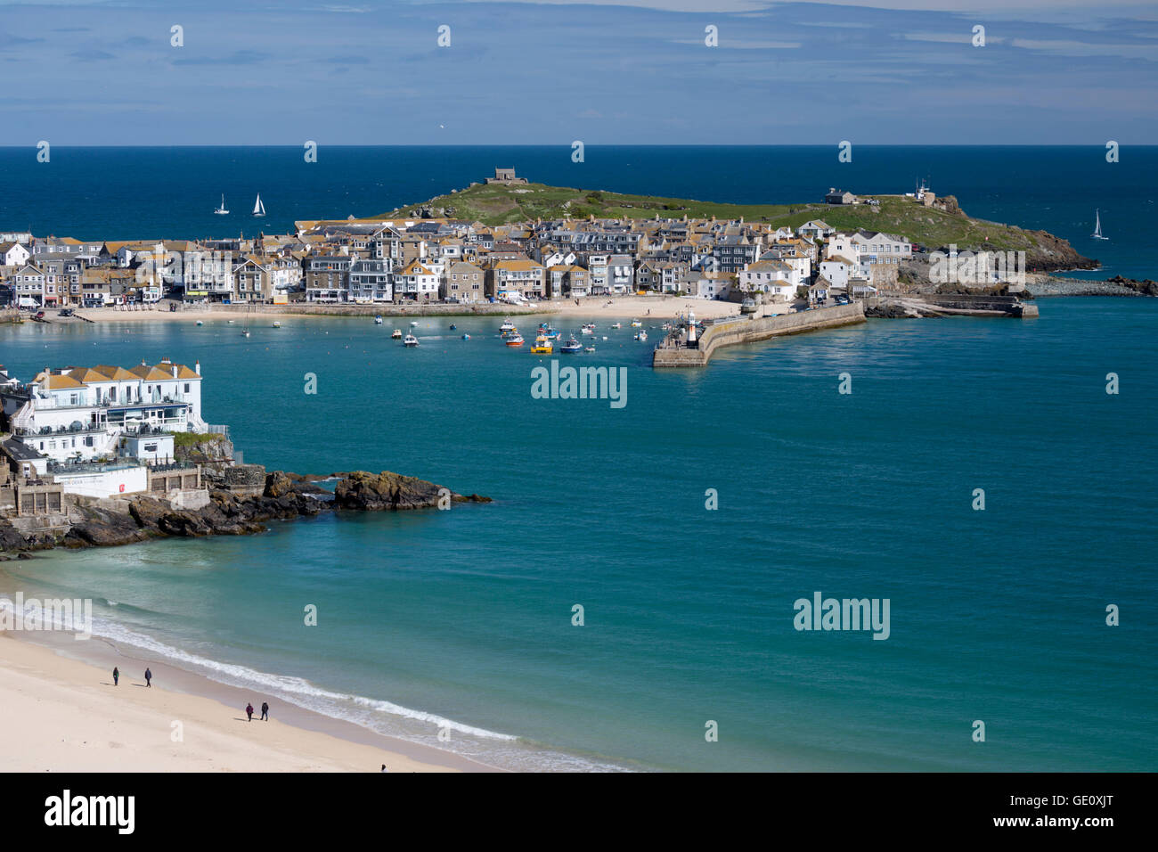 La plage de Porthminster et Port, St Ives, Cornwall, Angleterre, Royaume-Uni, Europe Banque D'Images