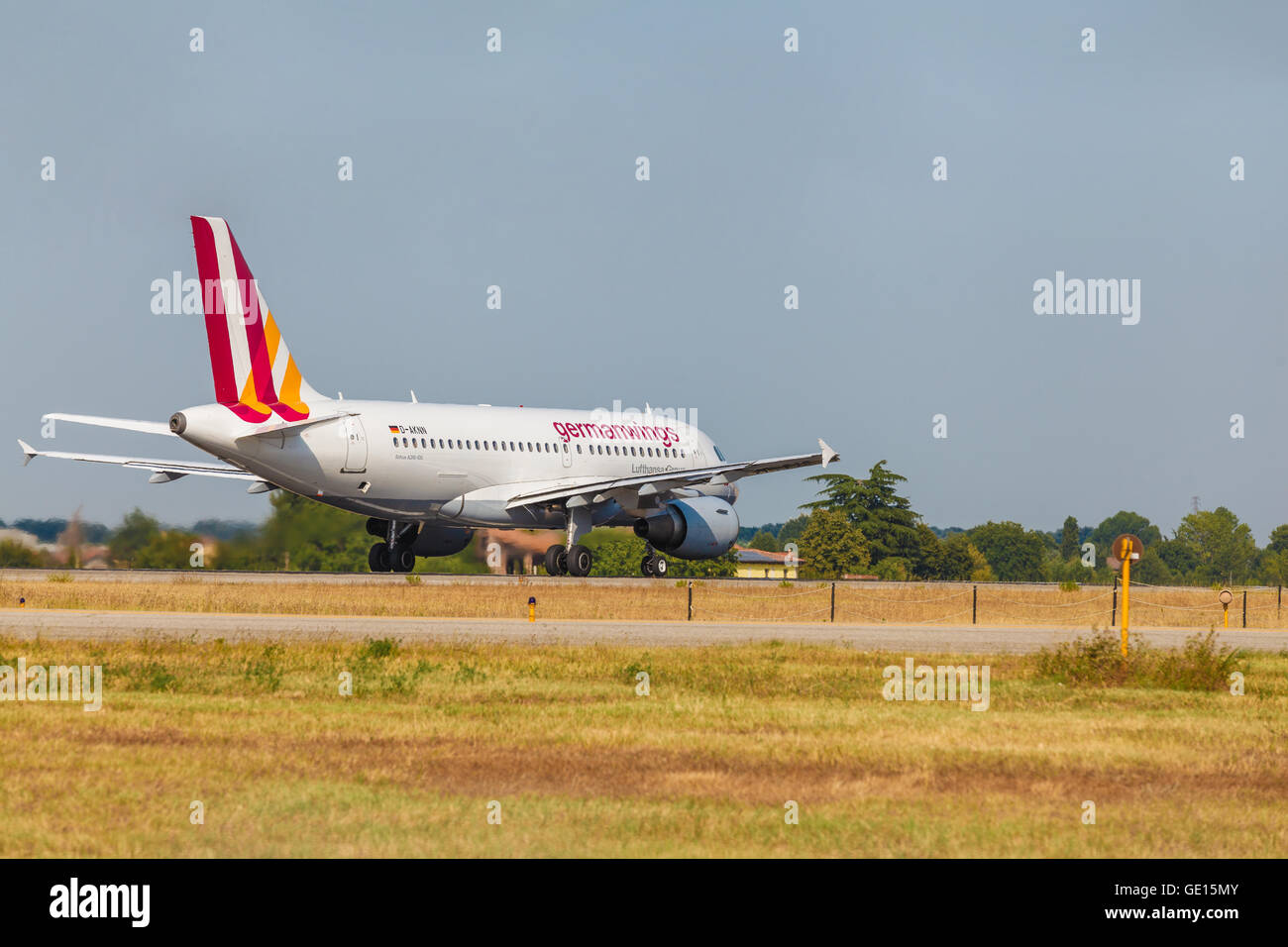 Avion Germanwings prêt à décoller de l'aéroport Guglielmo Marconi de Bologne en Italie Banque D'Images