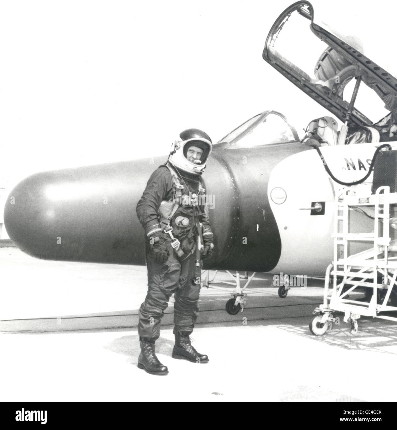 (1 juillet 1979) l'aviation américaine soutenue officieux record d'altitude pour les femmes a été établi le 1er juillet 1979, par Kathryn candidat astronaute D. Sullivan dans un NASA WB-57F avion de reconnaissance. Le record d'altitude de 63 300 pieds a été atteint au cours d'un vol de quatre heures. Sullivan, dans une combinaison de pression à haute altitude, les caméras à infrarouge couleur exploité et que l'équipement de balayage multispectral WB-57F a passé une heure et demie du secteur Big Bend, à l'ouest du Texas. L'essai de l'avion était Jim Korkowski, l'un des instruments aéroportés de la NASA Programme de recherche pilotes. Le vol était hors d'Ellington AFB Banque D'Images