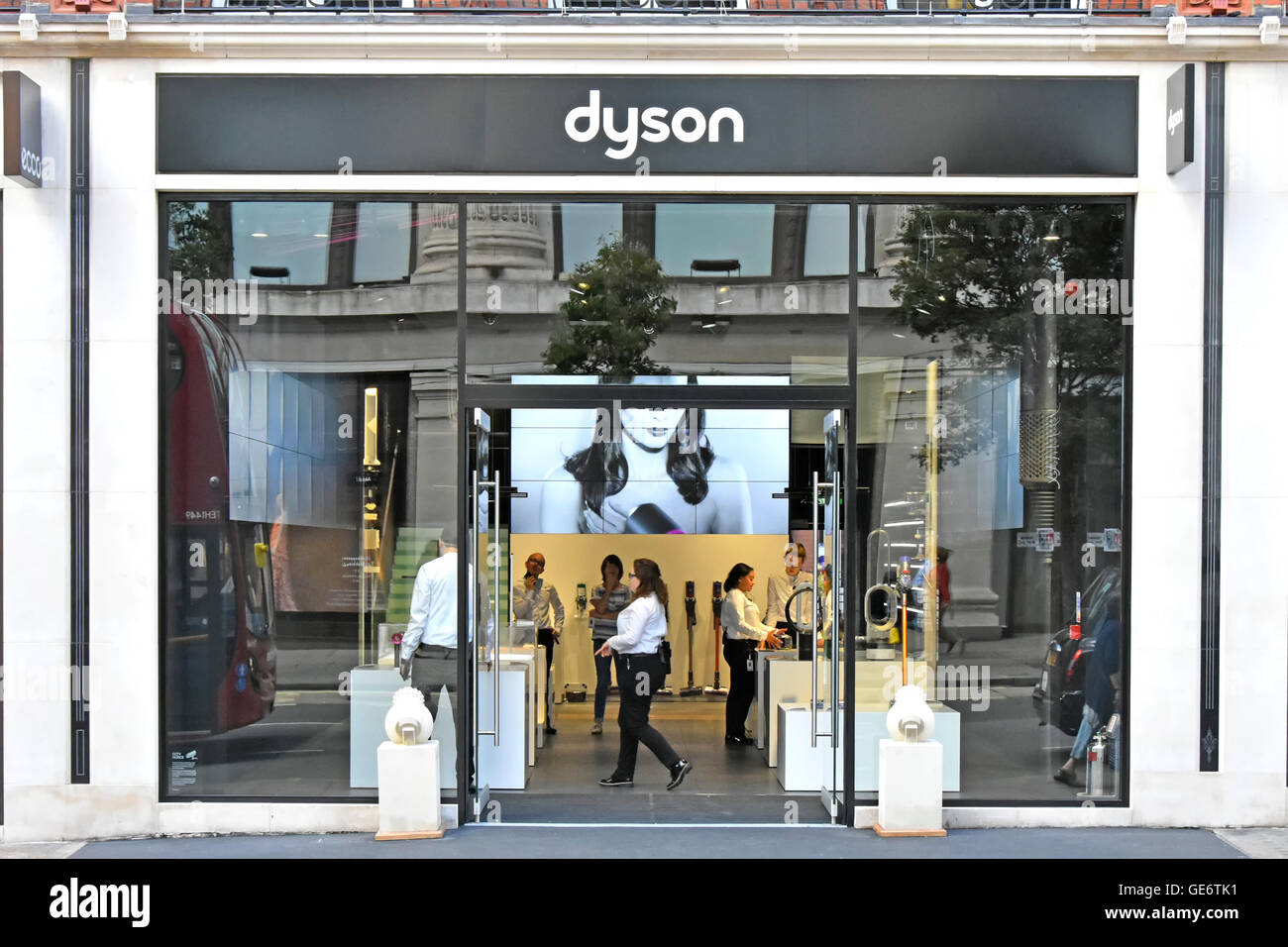 Dyson shop Banque de photographies et d'images à haute résolution - Alamy