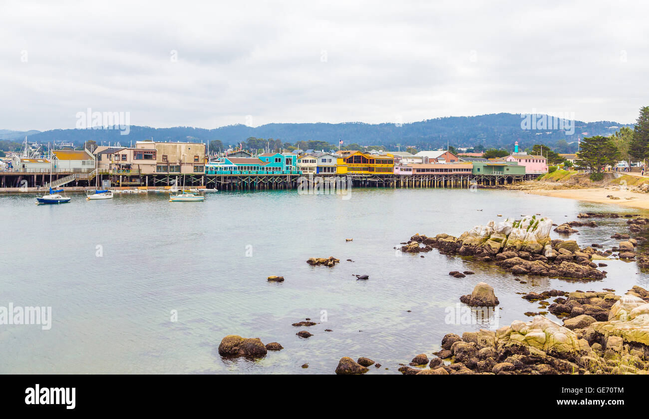 Bâtiments colorés sur la vieille promenade à Monterey, en Californie Banque D'Images