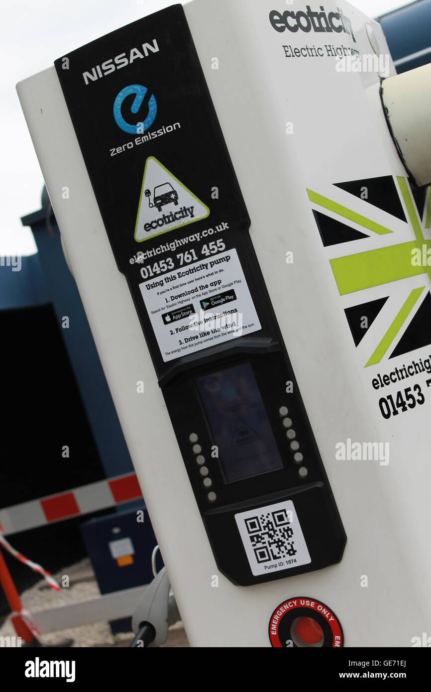 La station de recharge de véhicules électriques, le point de chargement, voiture électrique, ecotricity, respectueux de l'environnement, de l'éco voiture, motoring avenir Banque D'Images