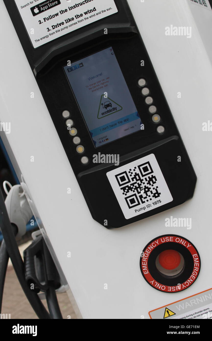 La station de recharge de véhicules électriques, le point de chargement, voiture électrique, ecotricity, respectueux de l'environnement, de l'éco voiture, motoring avenir Banque D'Images