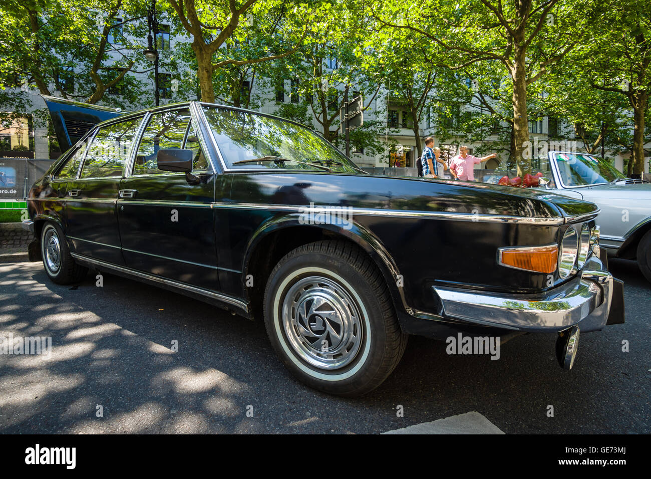 BERLIN - Juin 05, 2016 : voiture de luxe pleine grandeur 613 Tatra. Les Classic Days Berlin 2016. Banque D'Images
