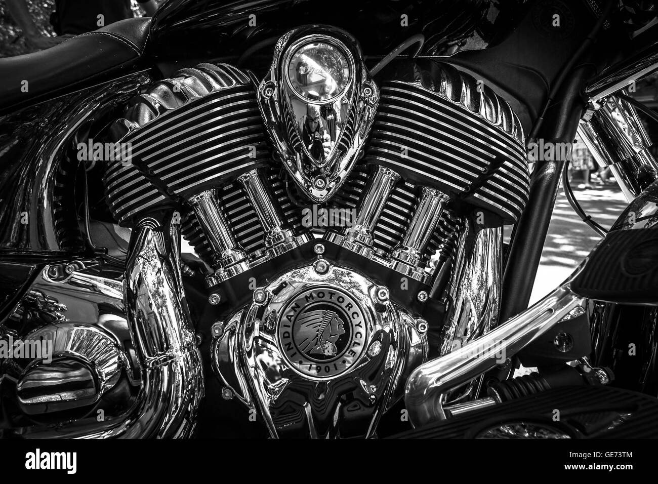 BERLIN - 05 juin 2016 : Moteur de Motocyclette Indian Chieftain. Noir et blanc. Les Classic Days Berlin 2016. Banque D'Images
