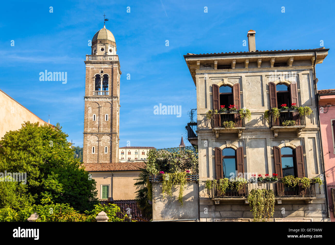 Santa Maria in Organo, une église catholique romaine à Vérone Banque D'Images