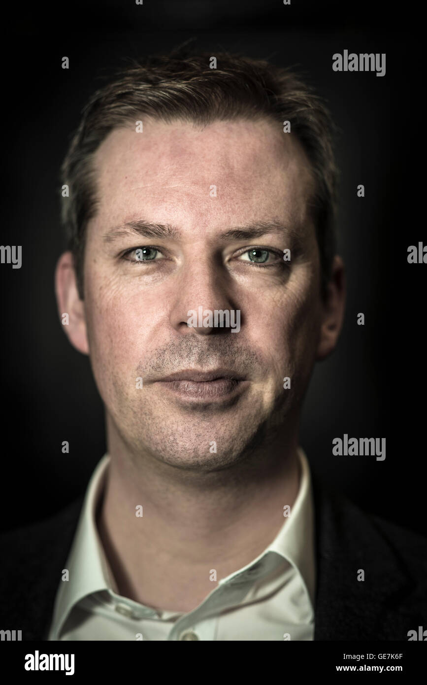 Close up portrait of Brighton Festival directeur artistique Andrew Comben Banque D'Images