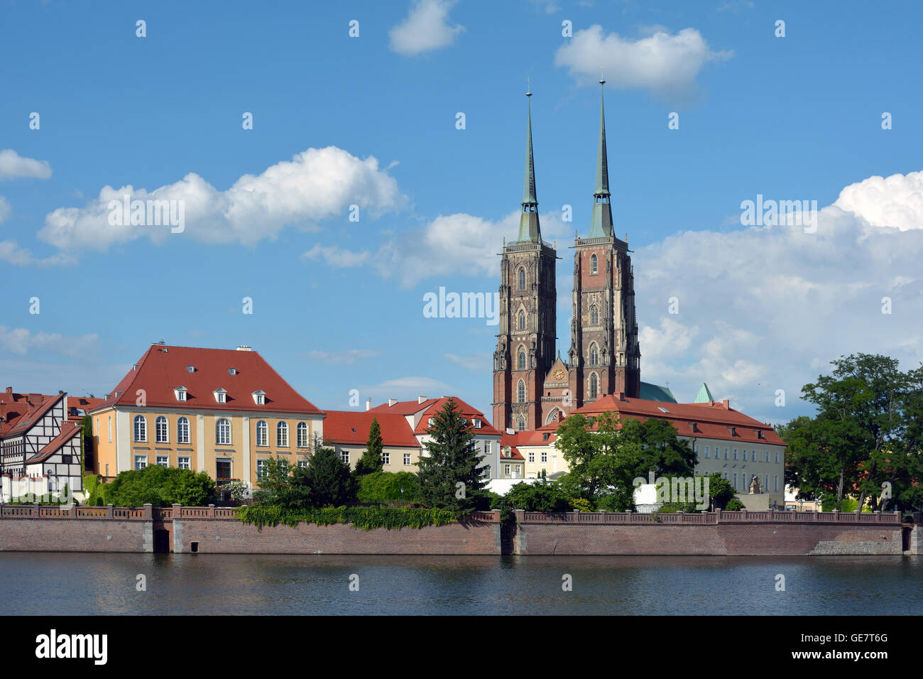 Avec l'île de la cathédrale La cathédrale de Saint-Jean de Wroclaw en Pologne. Banque D'Images