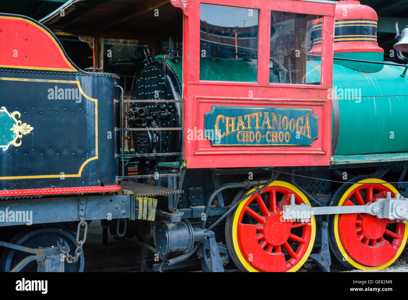 La colorée Chattanooga Choo Choo train moteur sur le terrain complexe de la Chattanooga CHOO CHOO Hôtel à New York Banque D'Images