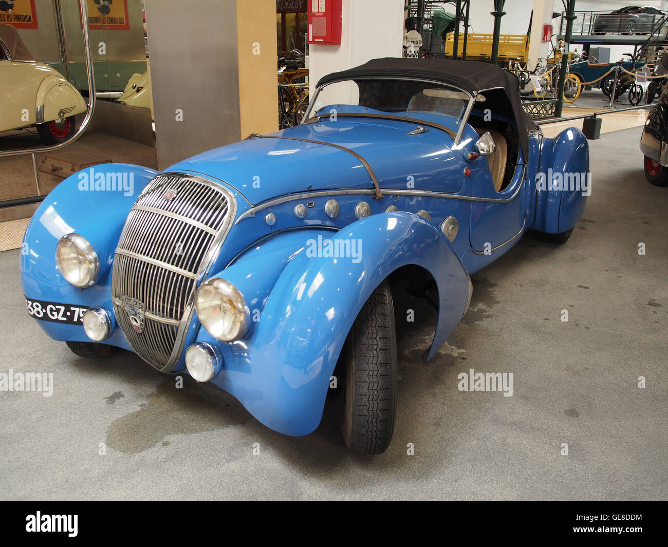 Miniature Peugeot 202 Darl'Mat – Records 1952 – JPS – Échelle 1/43 – Occasion