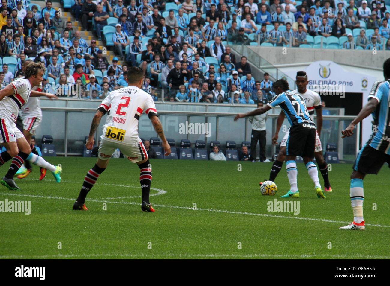 Grand Porto Alegre, Brésil. 24 juillet, 2016. Lances de l'adéquation entre Gremio et Sao Paulo dans l'Arène n', Grêmio Porto Alegre. Valable pour le 16e match de la ronde Brasileiro 2016 Chevrolet. Crédit : Foto Arena LTDA/Alamy Live News Banque D'Images