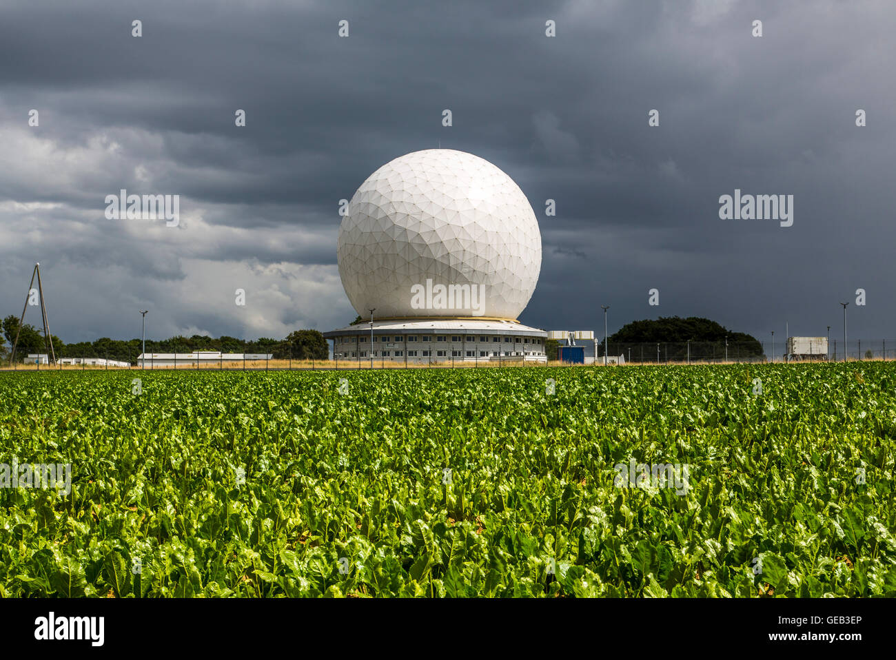 Installation de radar à l'Institut Fraunhofer pour la communication, traitement de l'information et de l'ergonomie, le Fraunhofer FKIE, Radom Banque D'Images