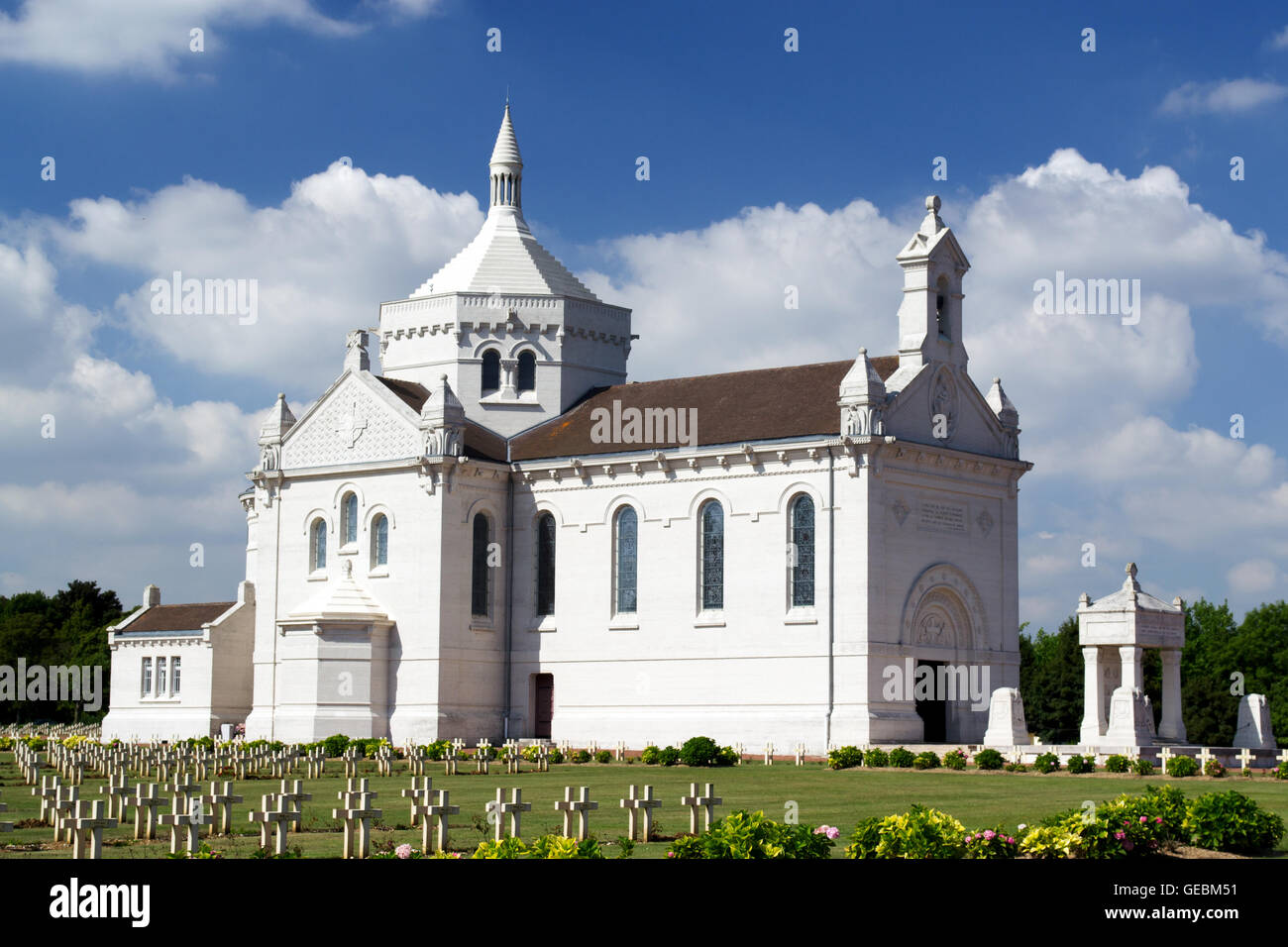 Notre Dame de Lorette, également connu sous le nom de Ablain saint-Nazaire Cimetière militaire français Banque D'Images