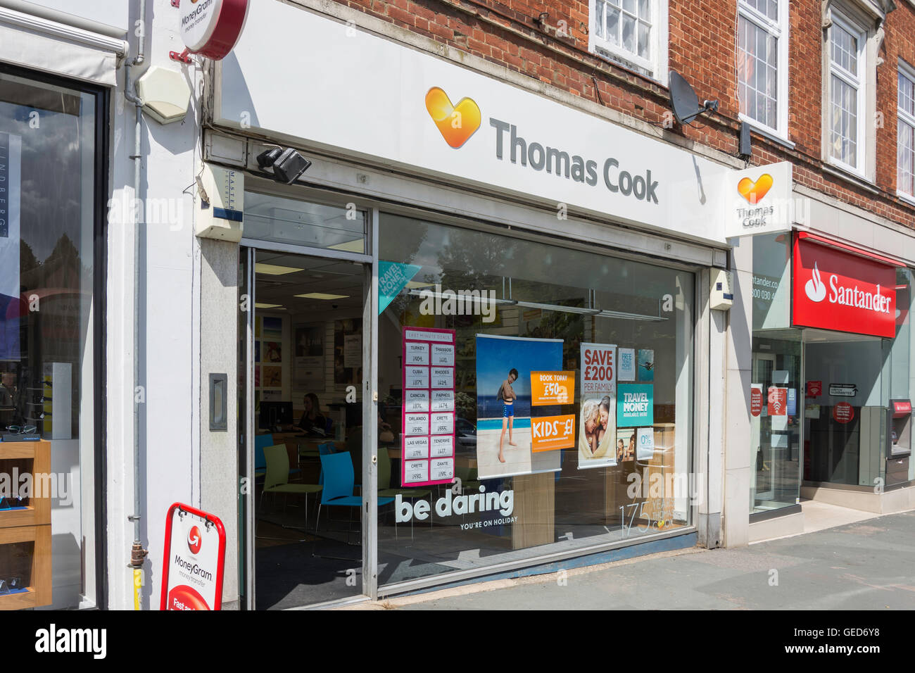 Thomas Cook Travel agent, and Banstead High Street, and Banstead, Surrey, Angleterre, Royaume-Uni Banque D'Images