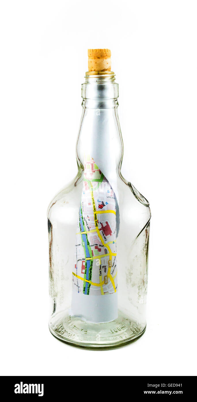 Carte routière dans une bouteille Banque D'Images