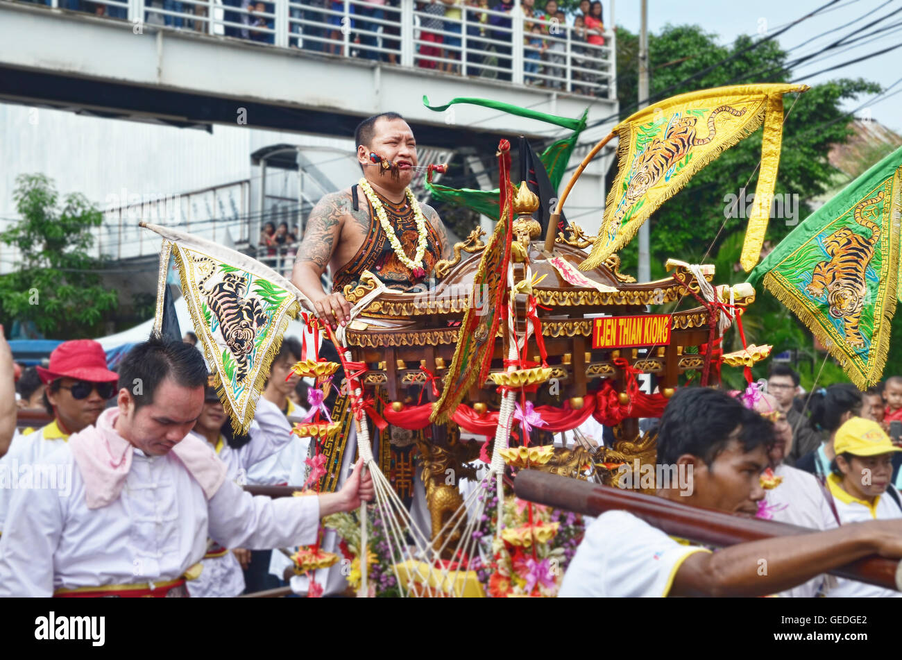 Jakarta, Indonésie. 21 févr. 2016. Tatung a montré sa puissance en Cap Rendez-Meh Festival. Banque D'Images