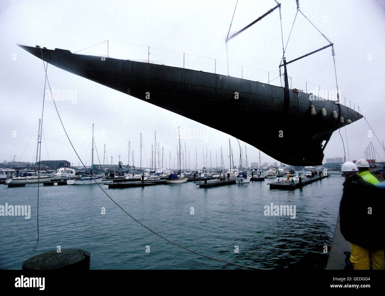 Nouvelles photos d'AJAX. SOUTHAMPTON, Angleterre. - J - YACHT classe vétéran commence la restauration. VELSHEDA EST TENDIT HORS DE L'EAU POUR COMMENCER UN LONG PROJET DE RESTAURATION ET RECONSTRUCTION À Southampton. PHOTO:JONATHAN EASTLAND/AJAX REF:21501 1 49 Banque D'Images