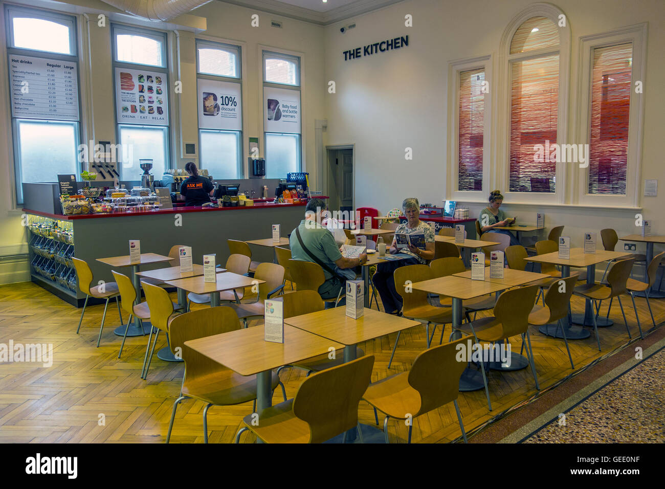 La cuisine Coffee Bar La bibliothèque de Beaney Canterbury Kent Banque D'Images