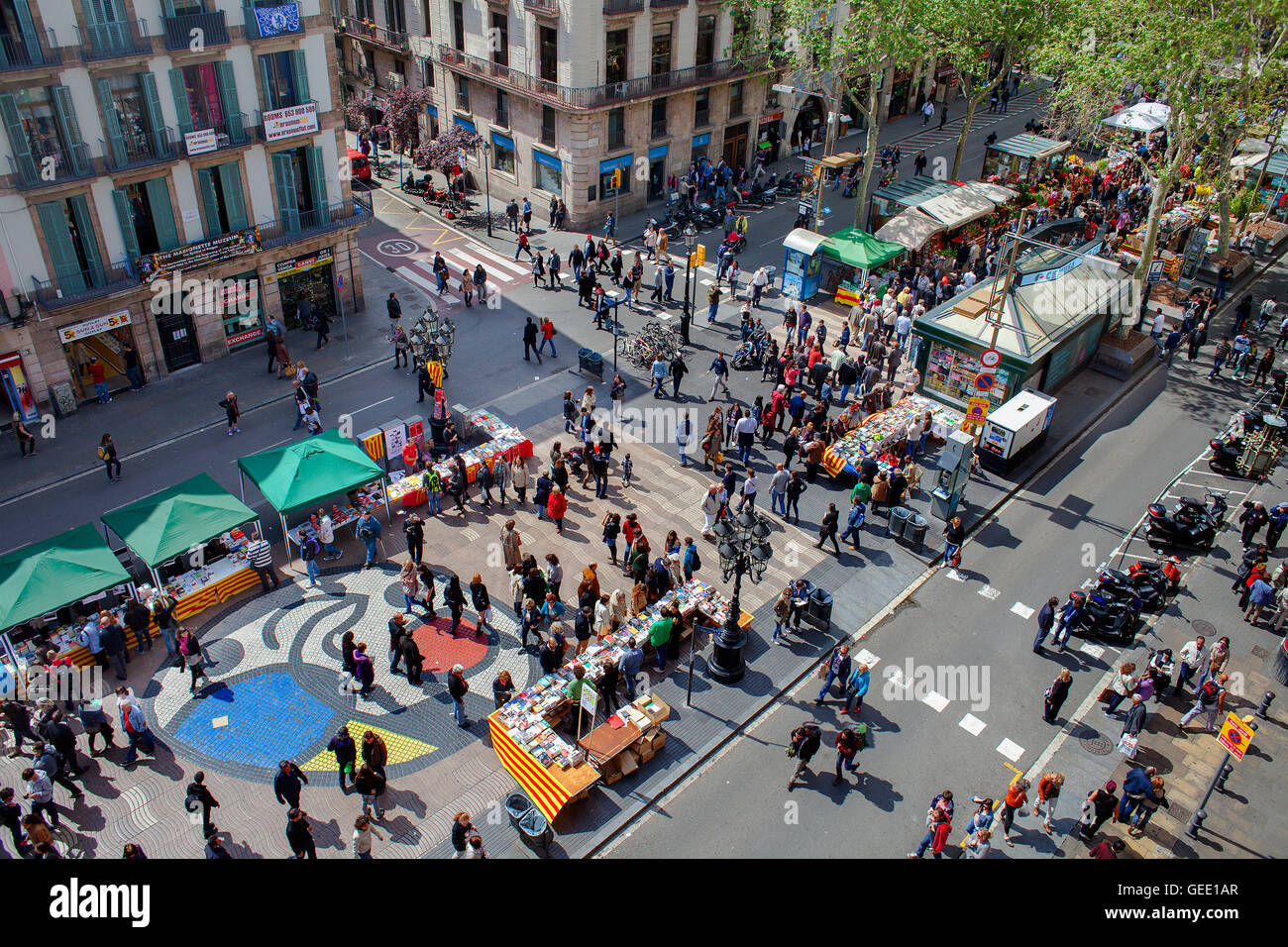La Rambla,Sant Jordi (23 avril), Barcelone, Catalogne, Espagne Banque D'Images
