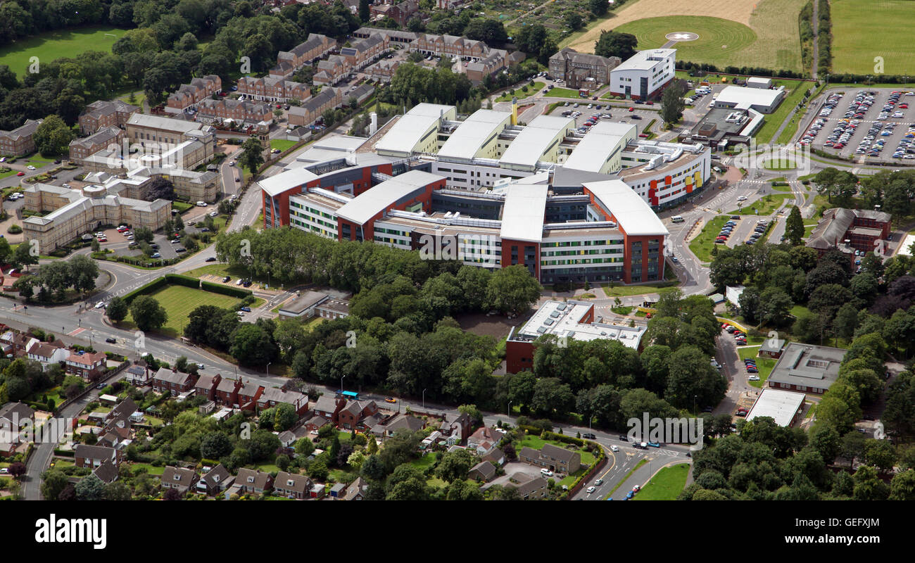 Vue aérienne de l'hôpital Pinderfields à Wakefield, Yorkshire, UK Banque D'Images